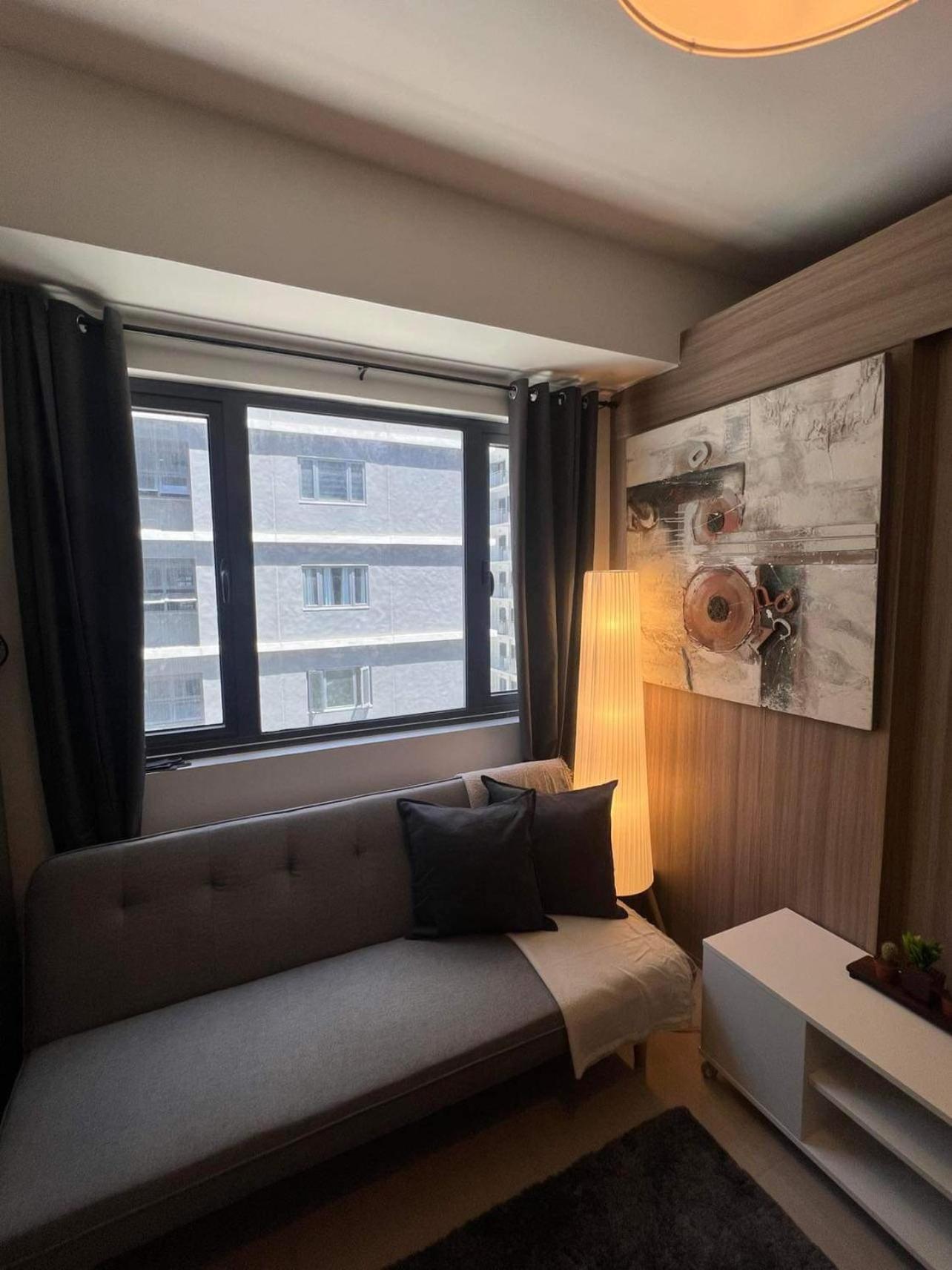 Shore 2 Residences High Speed Internet Walking Distance To Moa And Ikea Manila Exterior photo