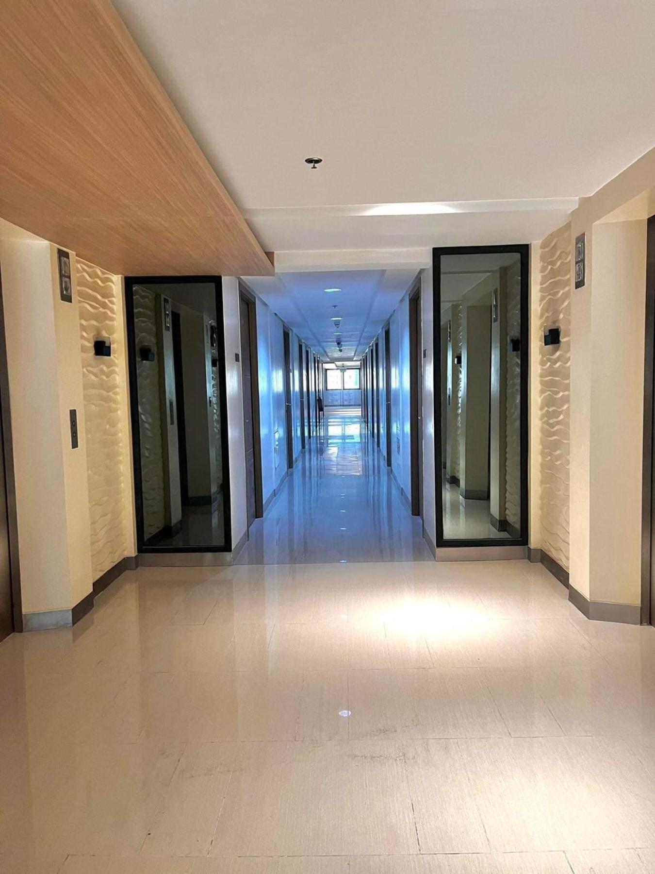 Shore 2 Residences High Speed Internet Walking Distance To Moa And Ikea Manila Exterior photo